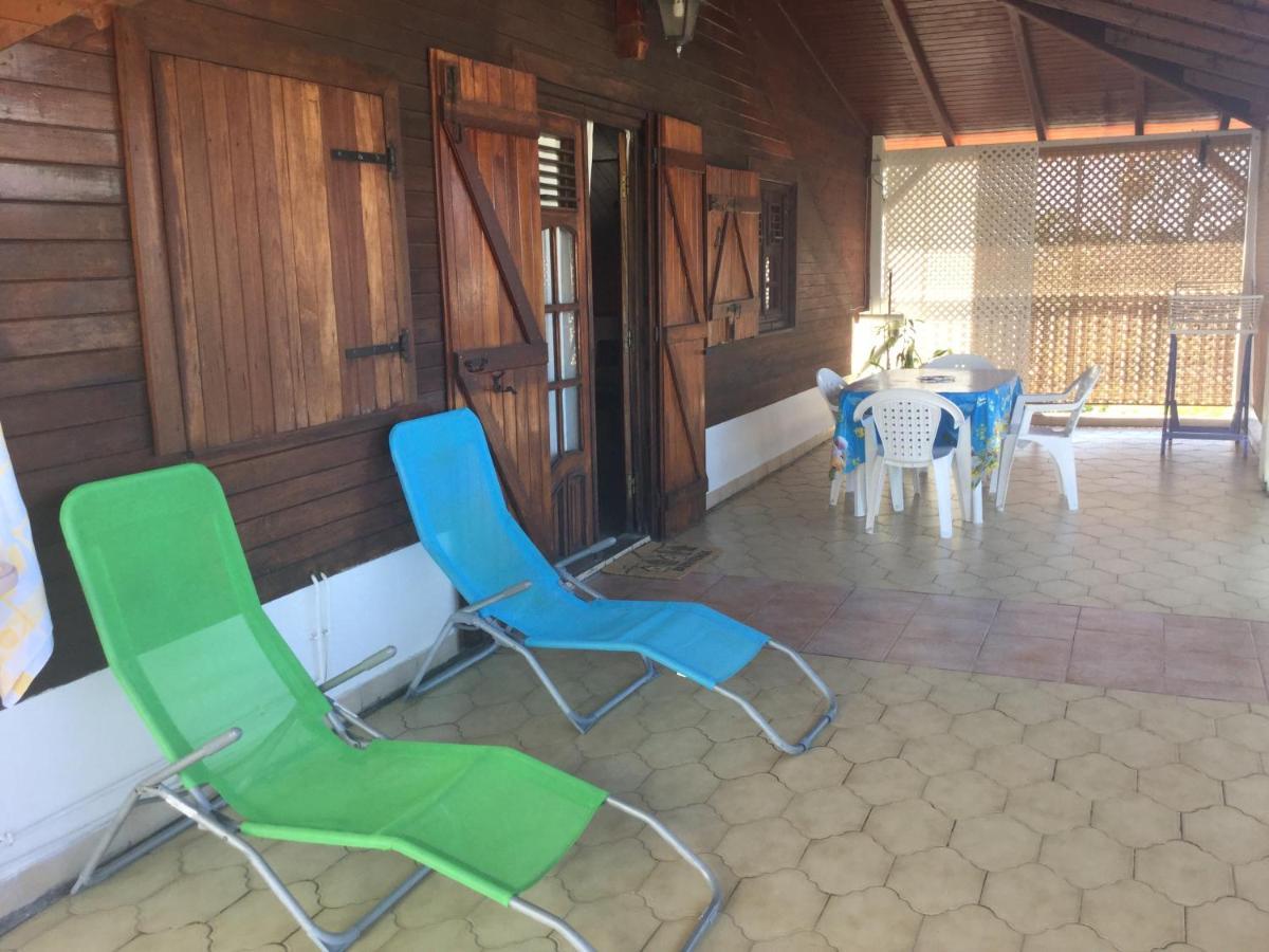 Chez Ninette Pres Des Sources Chaudes Βίλα Bouillante Εξωτερικό φωτογραφία